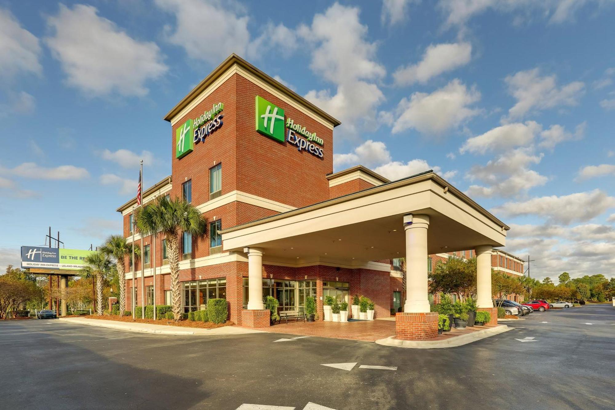 Holiday Inn Express Leland - Wilmington Area By Ihg Dış mekan fotoğraf
